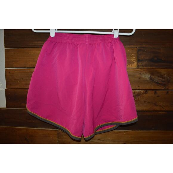 Under Armour Girls Shorts Small Hot Pink Loose Running Walking - Picture 4 of 5